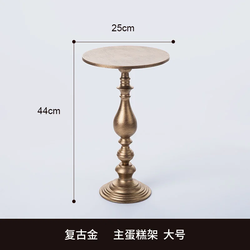 Retro Golden Dessert Table Decoration Tray Candlestick Cake Plate Geometric Shelf
Retro Golden Dessert Table Decoration Tray Candlestick Cake Plate Geometric Shelf