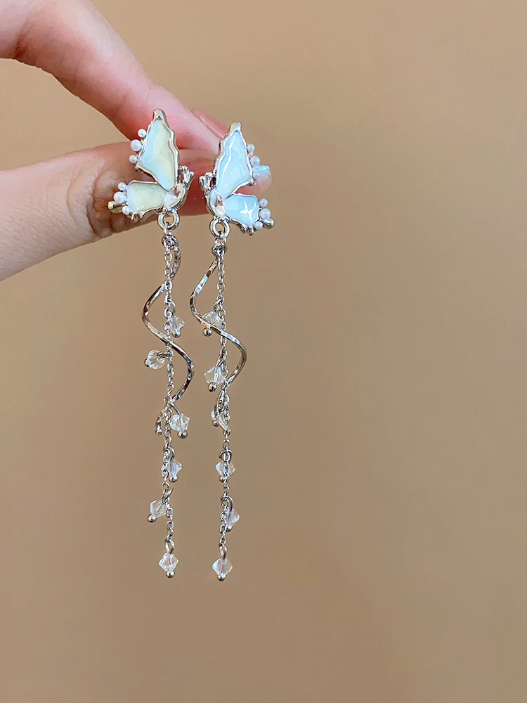 Fashion Jewelry Cool Earrings Cream Blue Butterfly Tassel Long Earrings Female Minority Design Silve Jewellery Festive gifts
Fashion Jewelry Cool Earrings Cream Blue Butterfly Tassel Long Earrings Female Minority Design Silve Jewellery Festive gifts