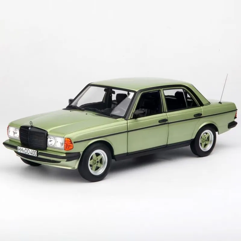 Коллекционная модель автомобиля NOREV для BENZ 1/18 AMG 200, коллекция подарков для мальчиков и девочек, зеленая металлическая, пластиковая, резиновая модель с орнаментом, 1984
Коллекционная модель автомобиля NOREV для BENZ 1/18 AMG 200, коллекция подарков для мальчиков и девочек, зеленая металлическая, пластиковая, резиновая модель с орнаментом, 1984