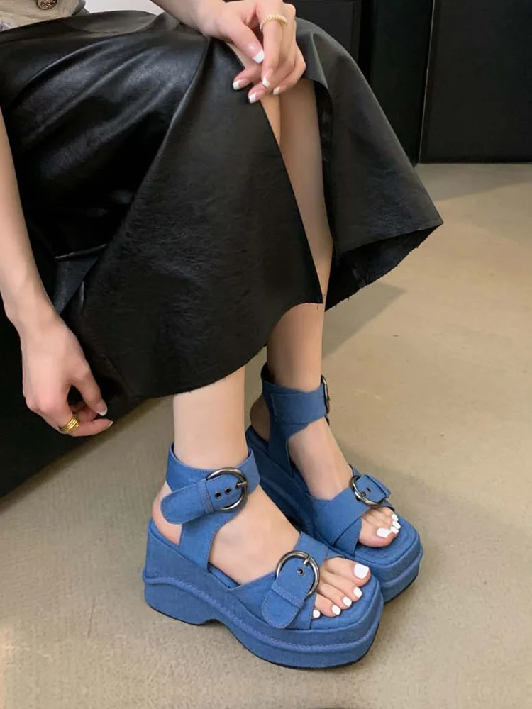 Female Sandal Comfort Shoes for Women Muffins shoe Open Toe Buckle 2024 Summer Clogs With Heel Increasing Height Girls Gladiator
Female Sandal Comfort Shoes for Women Muffins shoe Open Toe Buckle 2024 Summer Clogs With Heel Increasing Height Girls Gladiator