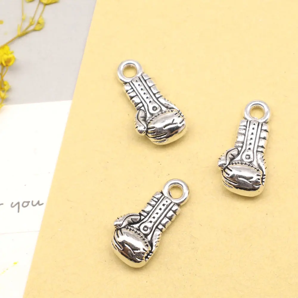 5pcs 11x21mm Boxing Gloves Charms Pendants And Necklaces Craft Supplies Trendy Jewerly Antique Silver Color
5pcs 11x21mm Boxing Gloves Charms Pendants And Necklaces Craft Supplies Trendy Jewerly Antique Silver Color
