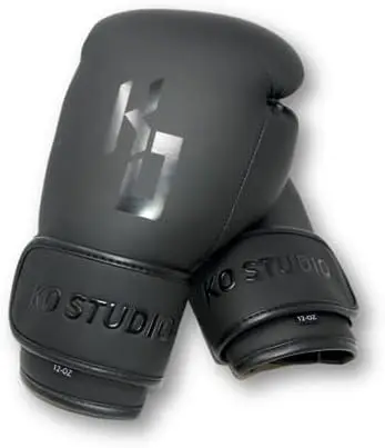 KoStudio Contemorary Lavender Synthetic Leather Women's Boxing Gloves - Boxing Gloves for Women - 16oz
KoStudio Contemorary Lavender Synthetic Leather Women's Boxing Gloves - Boxing Gloves for Women - 16oz
