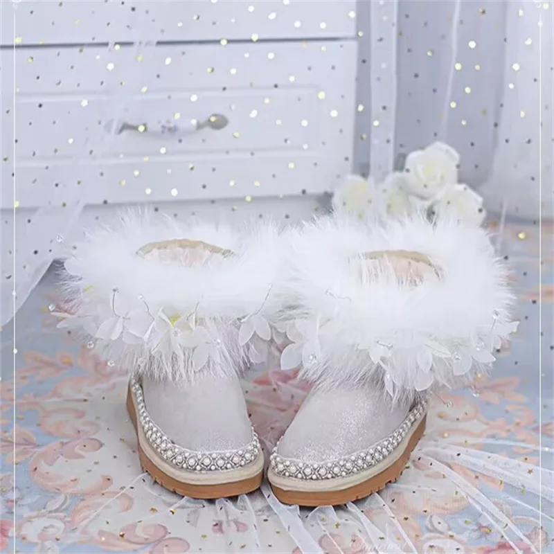 Белые жемчужные водонепроницаемые сапоги ручной работы на толстой подошве с бархатной подкладкой теплые сапоги все-в-одном на меху женские сапоги 35-43
Белые жемчужные водонепроницаемые сапоги ручной работы на толстой подошве с бархатной подкладкой теплые сапоги все-в-одном на меху женские сапоги 35-43