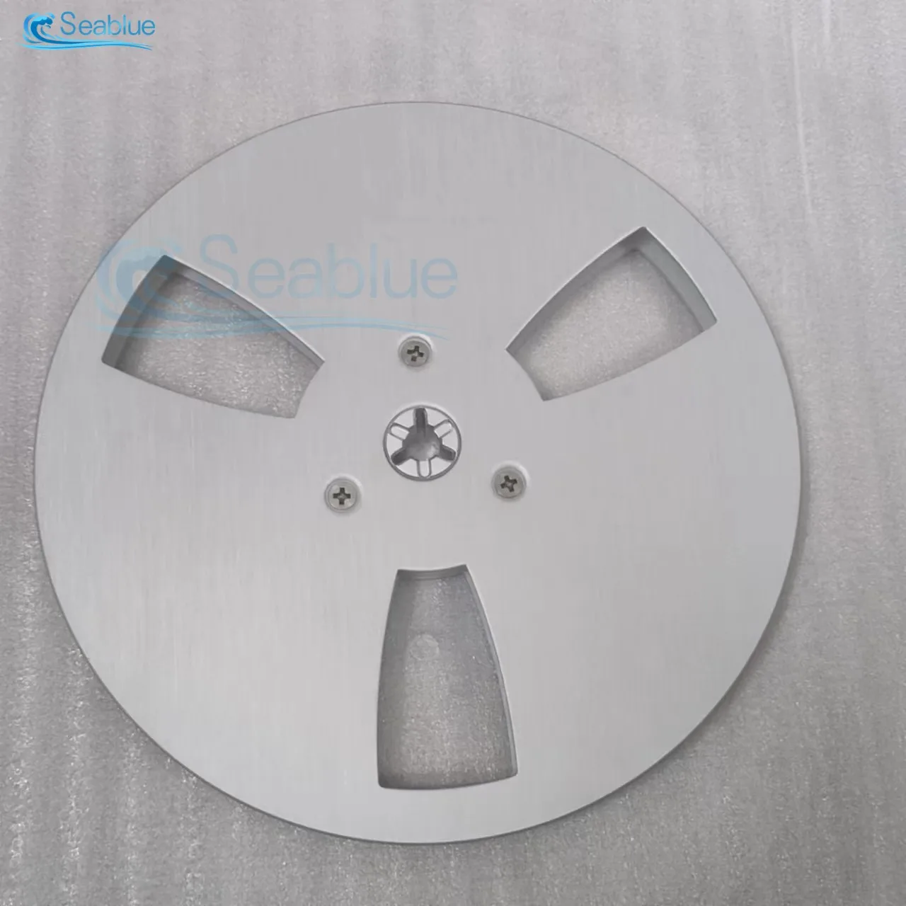 7 Inch Takeup Reel Opener Empty Aluminum Alloy Take Up Reel to Reel Small Hub with 3 Holes Design for 1/4 Inch Reel to Reel Tape
7 Inch Takeup Reel Opener Empty Aluminum Alloy Take Up Reel to Reel Small Hub with 3 Holes Design for 1/4 Inch Reel to Reel Tape