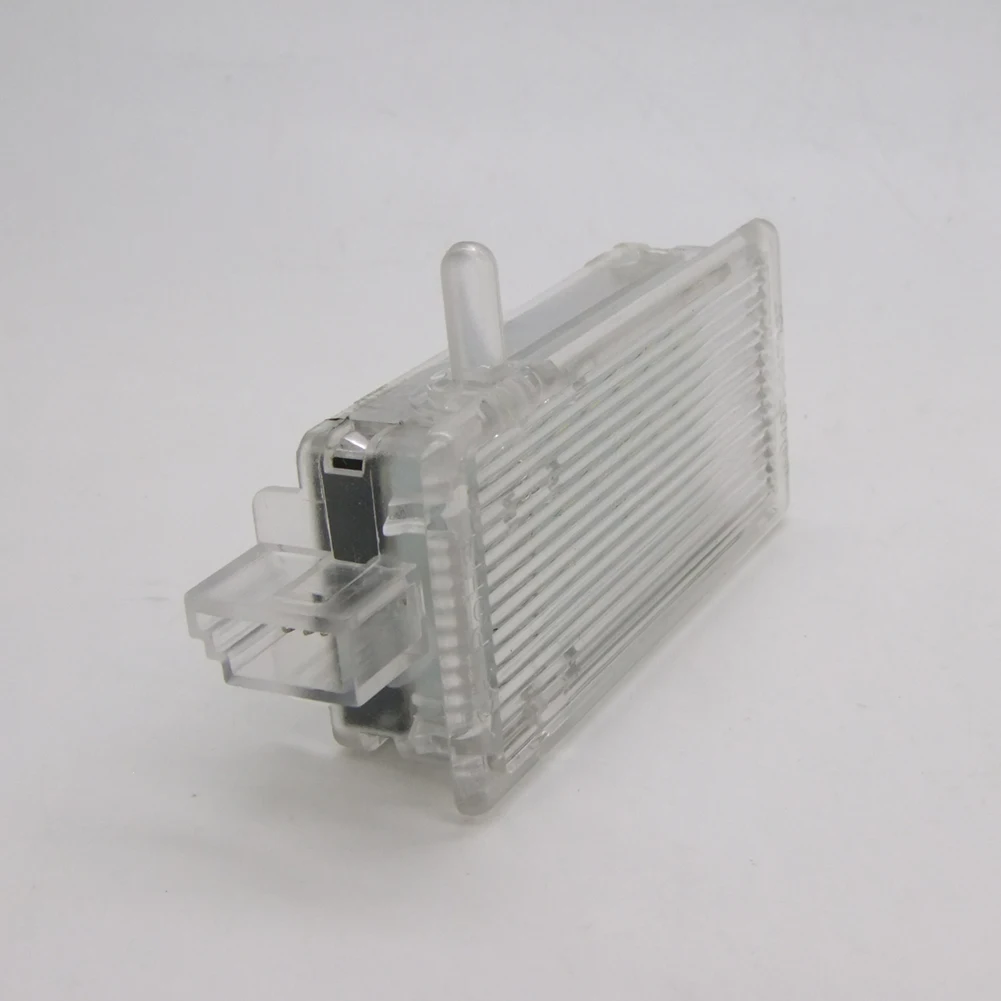 High Quality Car LED Glove Box Lamp White Light White Light Energy Saving Glove Box Lamp For BMW E46/E53/E82/E83/E87
High Quality Car LED Glove Box Lamp White Light White Light Energy Saving Glove Box Lamp For BMW E46/E53/E82/E83/E87