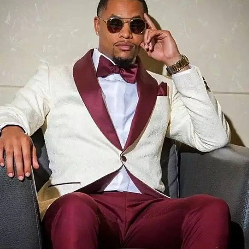 

Mens Suits Blazers Groomsmen Lvory Pattern And Burgundy Groom Tuxedos Shawl Lapel 2 Pieces For Wedding( Jacket+Pants )