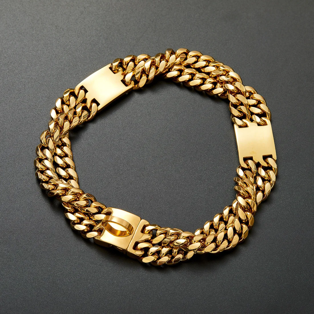 Benepaw Heavy Duty Strong Cuban Chain Necklace Dog Collar Strong 18K Gold Plated Charm Stainless Steel Metal Dog Training Collar
Benepaw Heavy Duty Strong Cuban Chain Necklace Dog Collar Strong 18K Gold Plated Charm Stainless Steel Metal Dog Training Collar