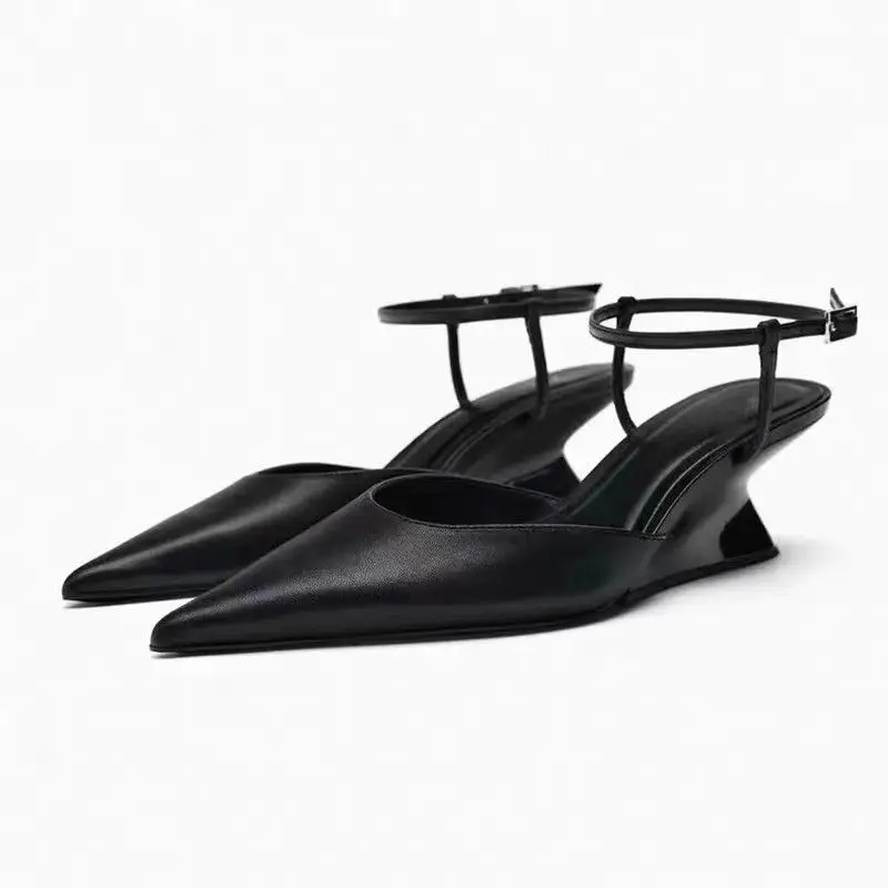 DMRA 2024 New European and American High Quality Women Shoes Fashionable Slope Heel with Back Strap Straight Strap Women Sandals
DMRA 2024 New European and American High Quality Women Shoes Fashionable Slope Heel with Back Strap Straight Strap Women Sandals