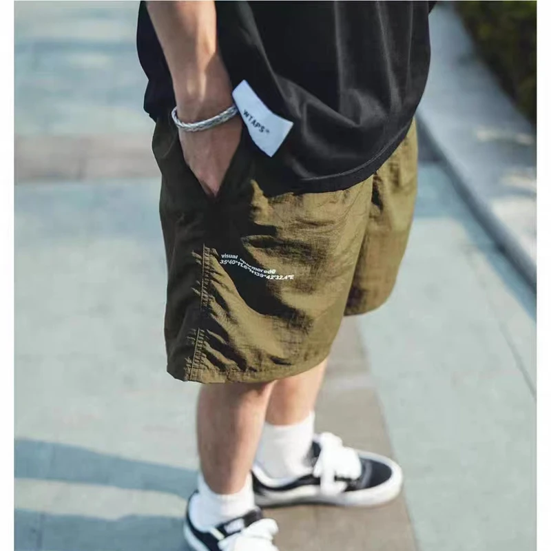 Мужские повседневные шорты wtap 2024, Стильные шорты болотного цвета на шнуровке
Мужские повседневные шорты wtap 2024, Стильные шорты болотного цвета на шнуровке