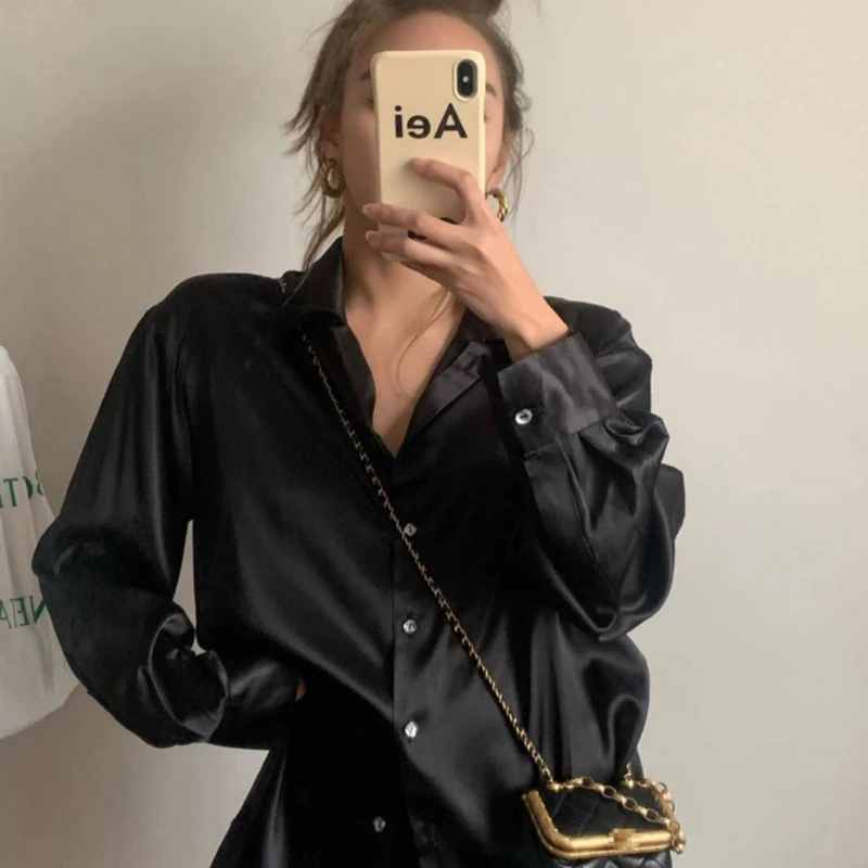 

Long Sleeved Satin Shirt, Female Design Sense Niche, 2020 Autumn New Loose Drape Retro Hong Kong Style Shirt Top