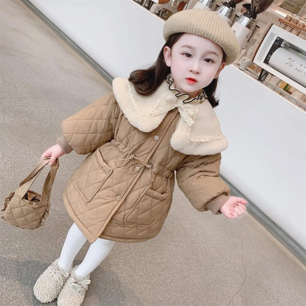 2023 Girls Coat Outerwear Coat Parkas Single Breasted Solid Regular Cotton New Fashion Simple Cute Warm Winter Autumn Girls TY14
2023 Girls Coat Outerwear Coat Parkas Single Breasted Solid Regular Cotton New Fashion Simple Cute Warm Winter Autumn Girls TY14