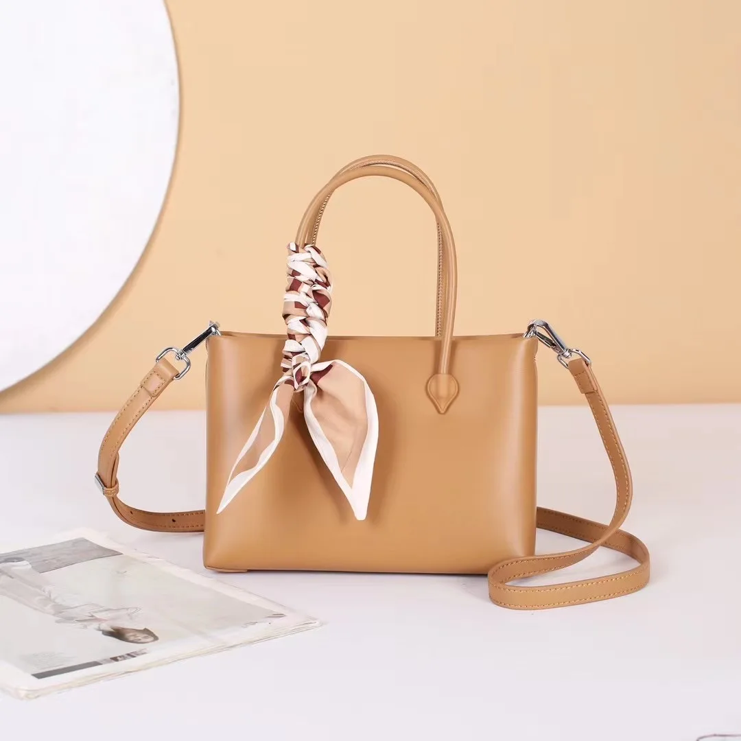 Royal Bagger Handbags for Women Genuine Cow Leather Fashion Female Crossbody Bag Shoulder Bag Women with Scarves 9219
Royal Bagger Handbags for Women Genuine Cow Leather Fashion Female Crossbody Bag Shoulder Bag Women with Scarves 9219