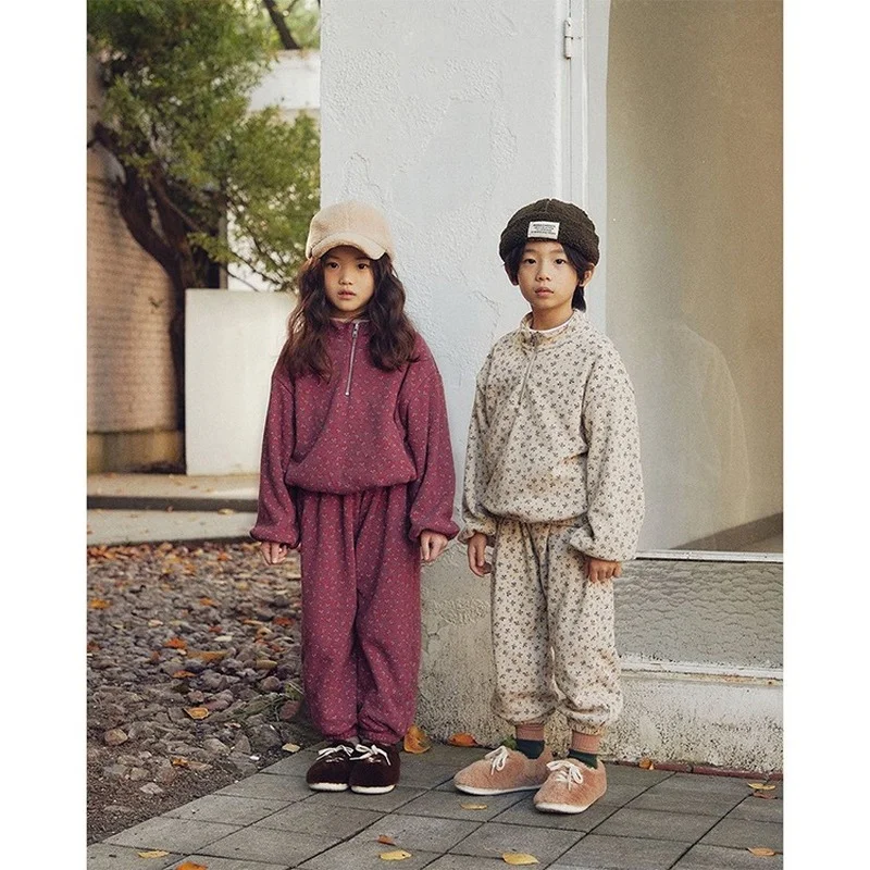 3063E Children Clothing Set 2022 Autumn New Waffle Retro Floral Luxury Girl's Leisure Suits Boy's Two Piece Clothes Coat +Pant
3063E Children Clothing Set 2022 Autumn New Waffle Retro Floral Luxury Girl's Leisure Suits Boy's Two Piece Clothes Coat +Pant