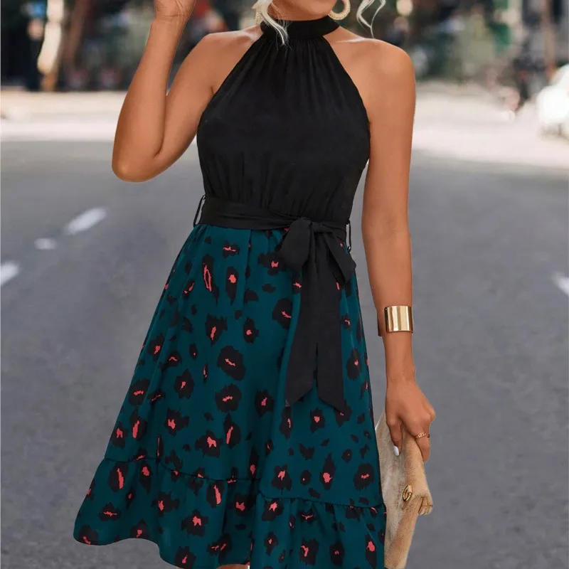 Summer New Women's Dress Fashionable And Sexy Hanging Neck Sleeveless Spliced Printed Bottom A-line Dresses Femme Vestidos
Summer New Women's Dress Fashionable And Sexy Hanging Neck Sleeveless Spliced Printed Bottom A-line Dresses Femme Vestidos