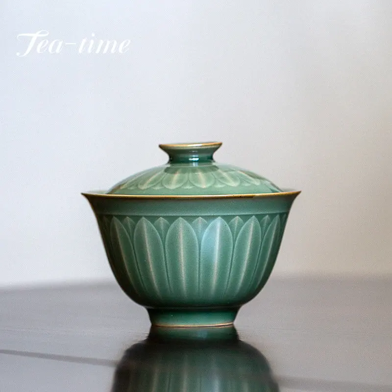

Yue Kiln Plum Cyan Ceramic Ercai Tea Tureen Insulation Kung Fu Tea Set Gaiwan Tea Cup Large Tea Maker Single Tea Bowl Retro Home