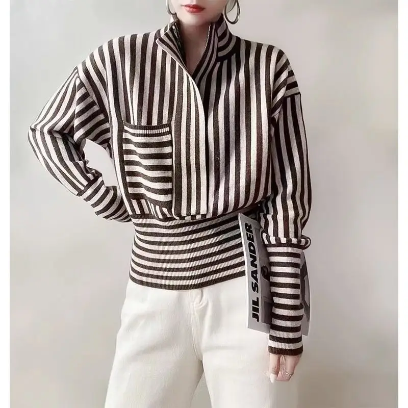 2023 Autumn Winter New Striped Knitted With Loose Design High Collar Casual Age Reducing Soft comfortable women Sweater
2023 Autumn Winter New Striped Knitted With Loose Design High Collar Casual Age Reducing Soft comfortable women Sweater