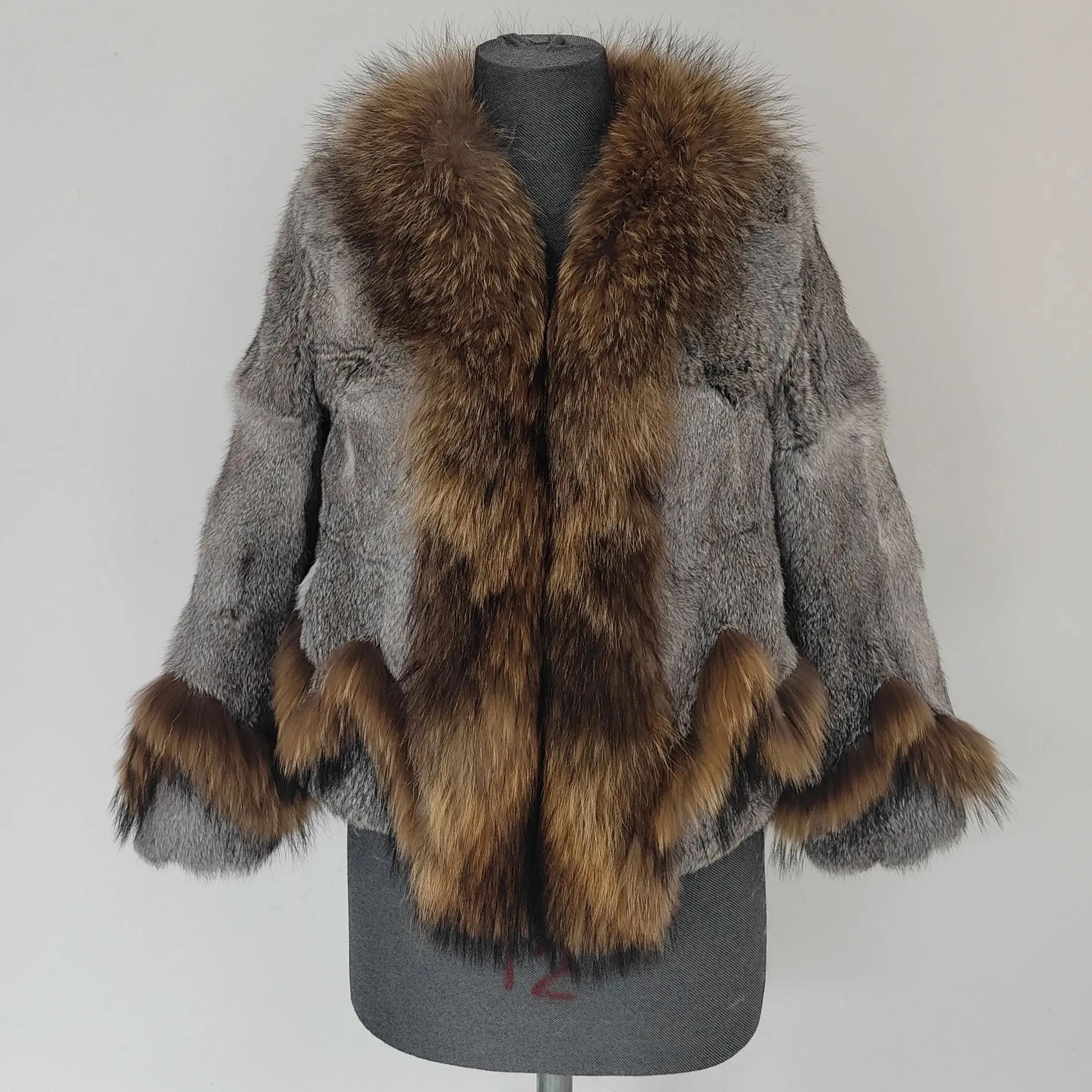 

2024 New Natural Real Rabbit Fur Real Raccoon Fur Women's Coat Warm in Autumn and Winter Off season promotion Only three days!