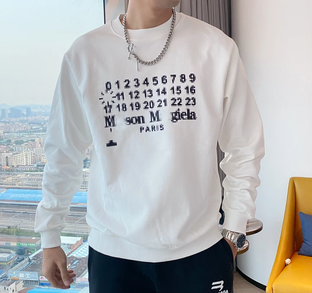 Maison Unisex Pullover Mm6 Digital Embossed Round Neck Sweatshirt Loose Couple's Oversized Tops Hoodie Streetwear
Maison Unisex Pullover Mm6 Digital Embossed Round Neck Sweatshirt Loose Couple's Oversized Tops Hoodie Streetwear