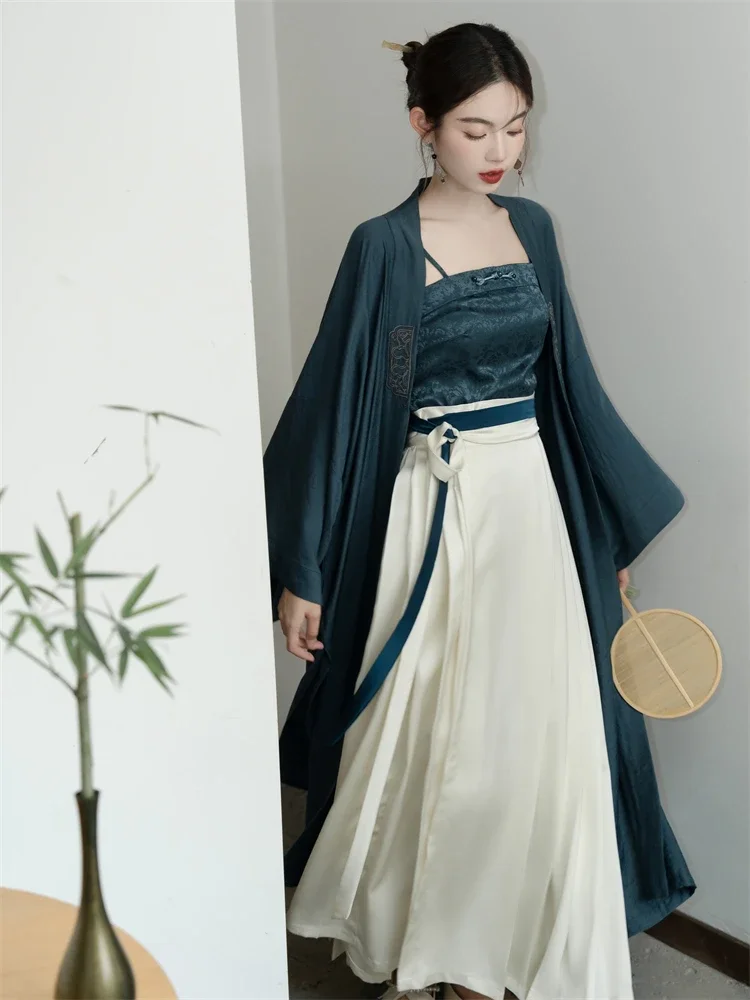 Ancient Style Han Chinese Clothing Chinese Style Embroidery Suit Cool Long Shirt Sling Horse-Face Skirt 3-Piece Set
Ancient Style Han Chinese Clothing Chinese Style Embroidery Suit Cool Long Shirt Sling Horse-Face Skirt 3-Piece Set