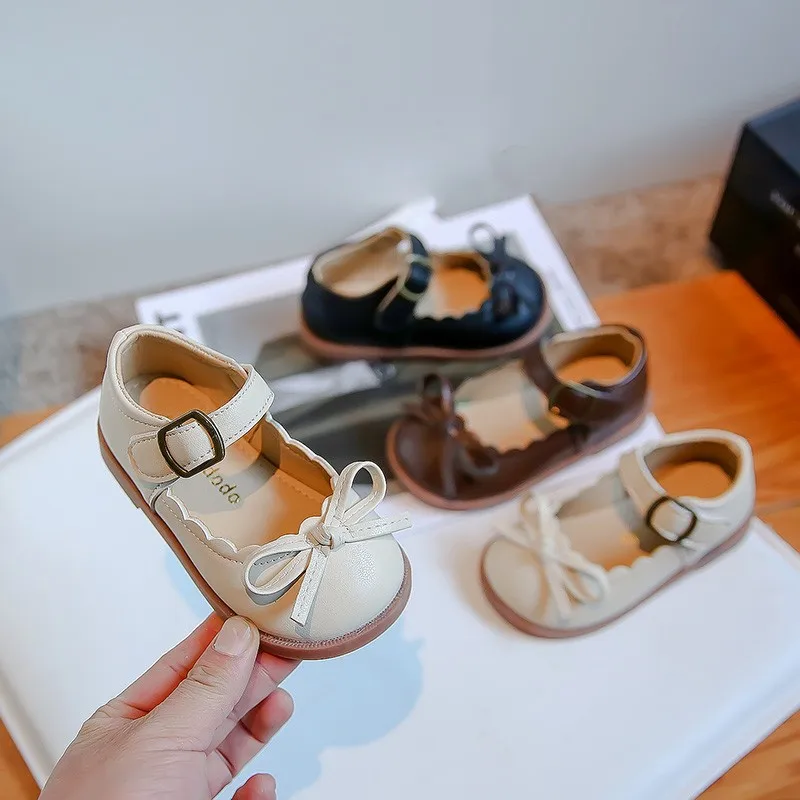 New 2024 Round-toe Kids Fashion Casual Shoes Simple Non-slip Bow Solid Color Children Leather Shoes Platform PU Cute Lace Korean
New 2024 Round-toe Kids Fashion Casual Shoes Simple Non-slip Bow Solid Color Children Leather Shoes Platform PU Cute Lace Korean