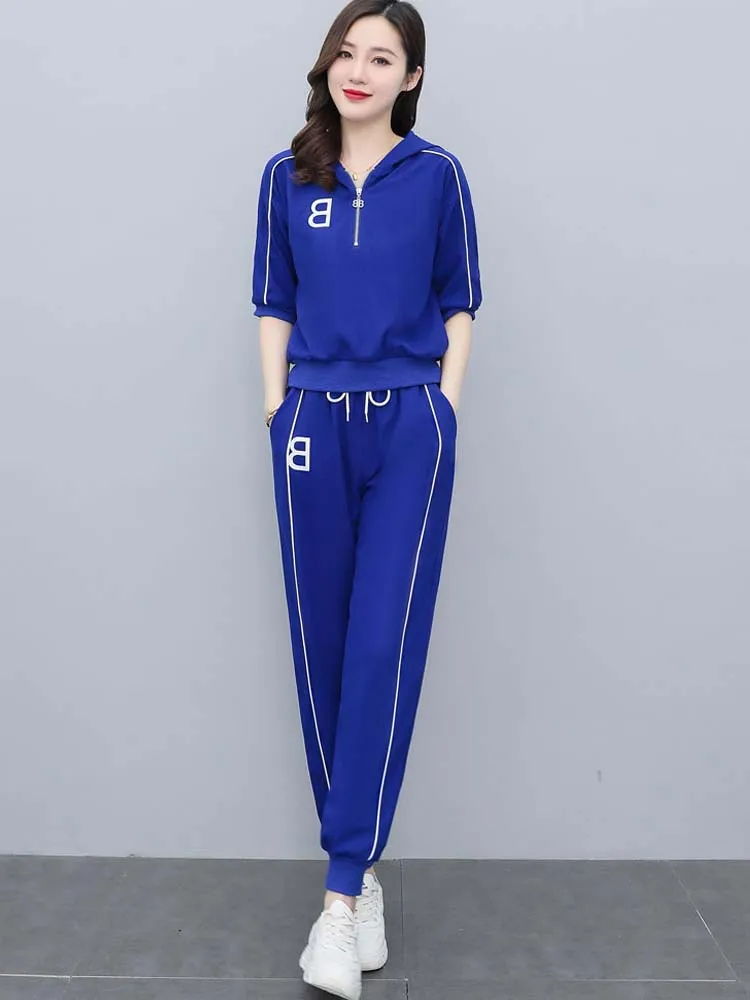 Autumn Ladies Casual Fashion Temperament Sportswear Outfits Women's Solid Color Hooded Sweater Top And Trousers Two-Piece Suit
Autumn Ladies Casual Fashion Temperament Sportswear Outfits Women's Solid Color Hooded Sweater Top And Trousers Two-Piece Suit