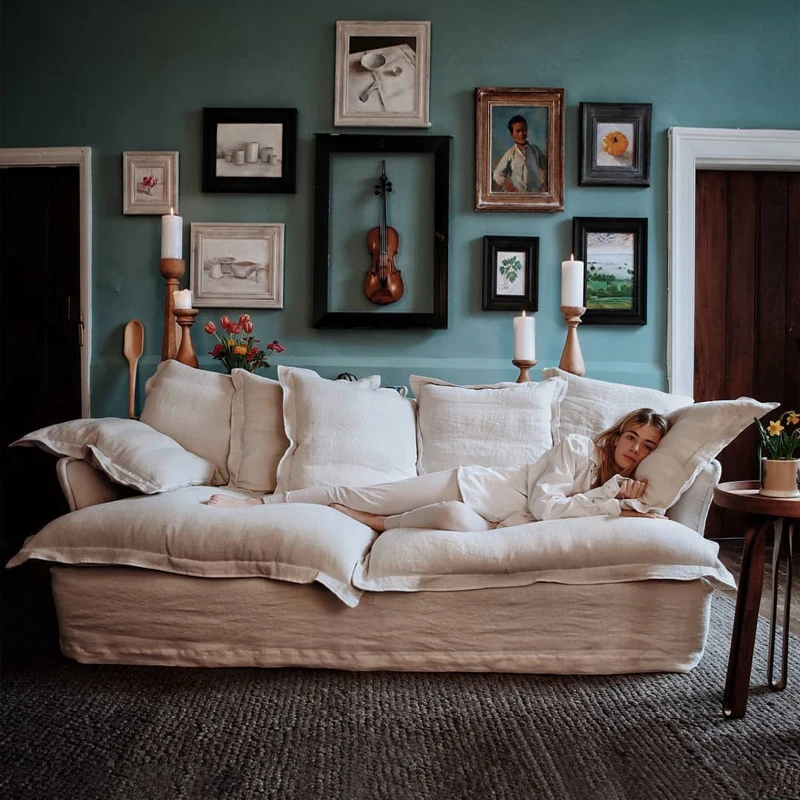 Nordic lazy double-three-person small apartment down-free soft fabric sofa combination simple modern living room furniture
Nordic lazy double-three-person small apartment down-free soft fabric sofa combination simple modern living room furniture