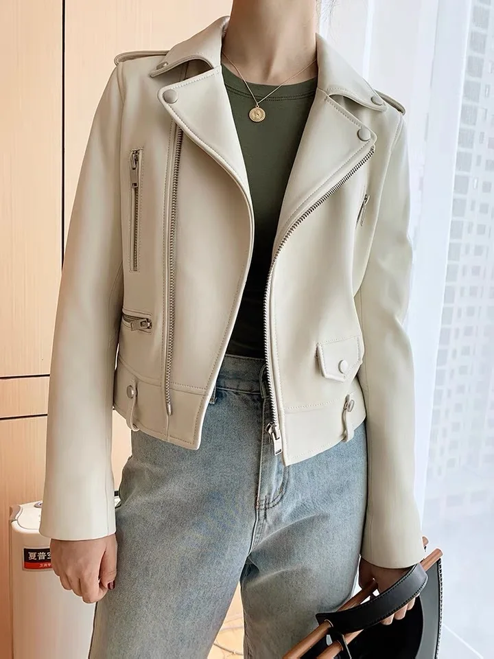 New White Genuine Leather Coat Women's Short Fit Classic Sheepskin Suit Collar Motorcycle Jacket Coat Trendy
New White Genuine Leather Coat Women's Short Fit Classic Sheepskin Suit Collar Motorcycle Jacket Coat Trendy