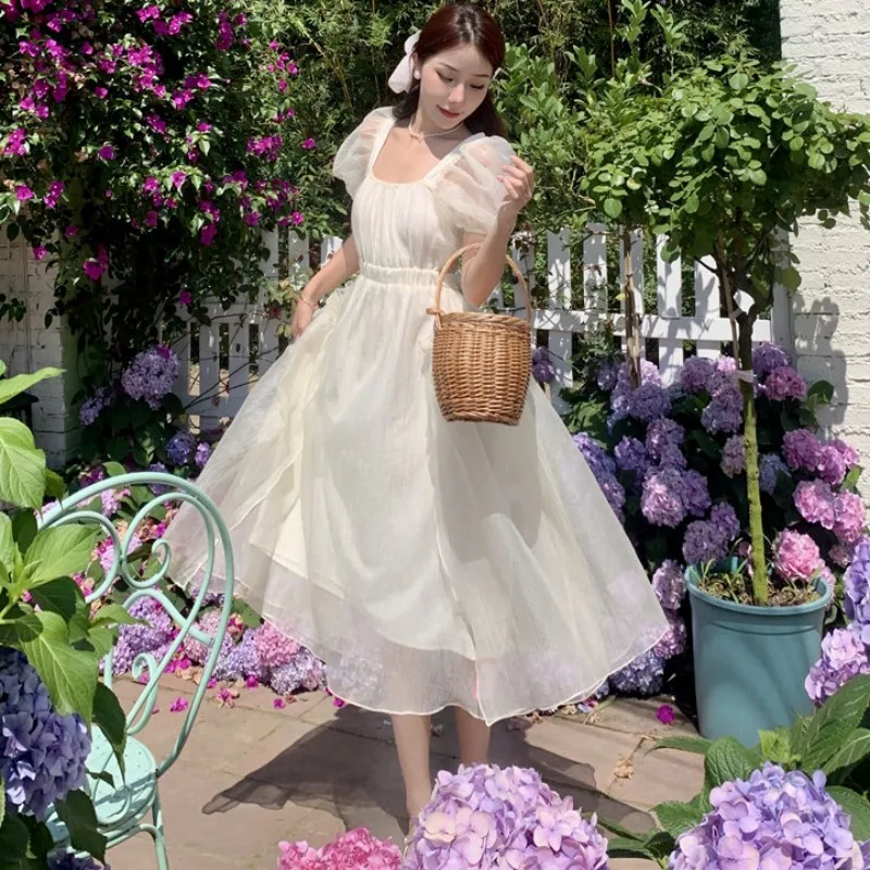 2023 New Summer French Dress Tender Square Neck Puff Sleeve Super Immortal Show One's Waist Escape Princess Free Shipping
2023 New Summer French Dress Tender Square Neck Puff Sleeve Super Immortal Show One's Waist Escape Princess Free Shipping