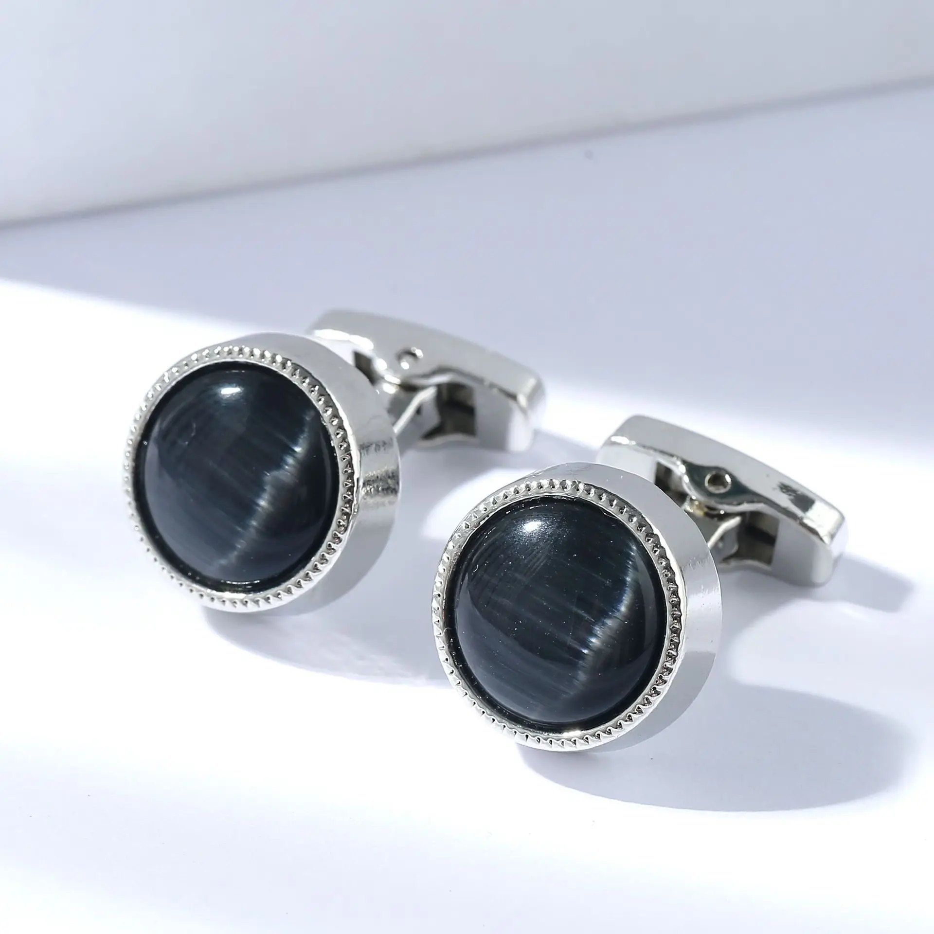 New Round Quality Cufflinks for Men Natural Cat Eye Stone Cufflink Shirt Cuff Links Luxury Jewley Wedding Accessories
New Round Quality Cufflinks for Men Natural Cat Eye Stone Cufflink Shirt Cuff Links Luxury Jewley Wedding Accessories