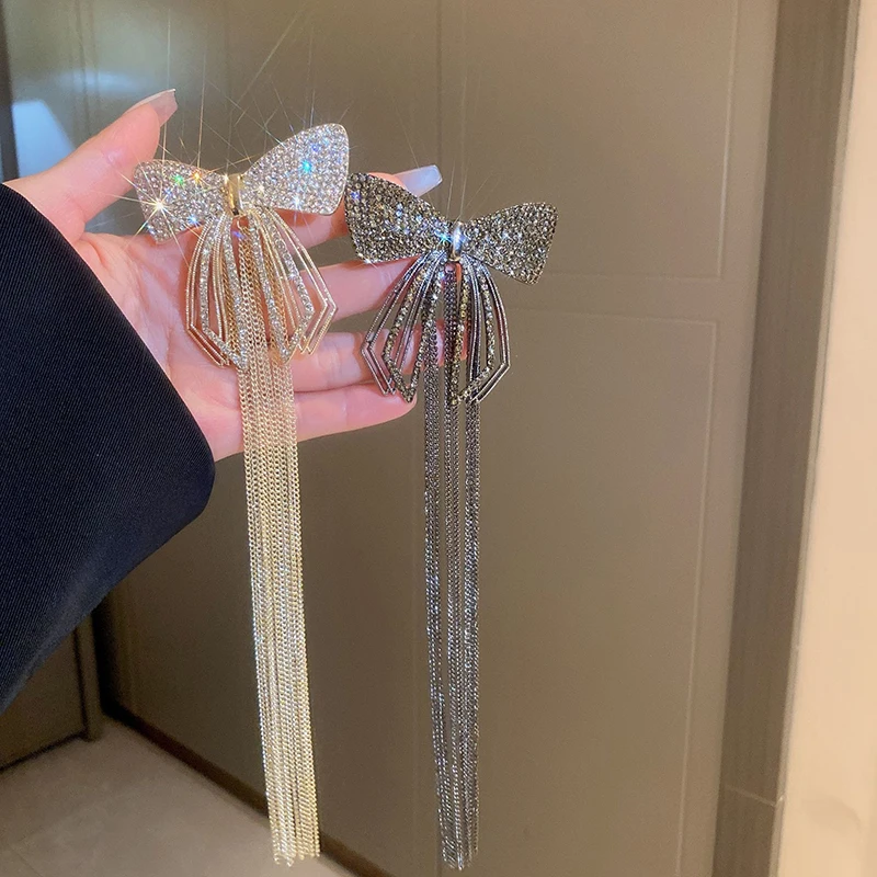 DREJEW Shiny Bowknot Rhinestones Hairpins For Women Long Tassel Chain Hair Clip Party Wedding Hairwear Gold Silver Color
DREJEW Shiny Bowknot Rhinestones Hairpins For Women Long Tassel Chain Hair Clip Party Wedding Hairwear Gold Silver Color
