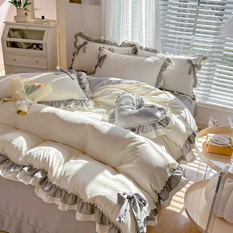 4PCS/set Lace Solid Color Ruffled Duvet Cover Set Soft Lightweight Down Alternative Bedding Set with Bed Skirt and Pillowcases
4PCS/set Lace Solid Color Ruffled Duvet Cover Set Soft Lightweight Down Alternative Bedding Set with Bed Skirt and Pillowcases