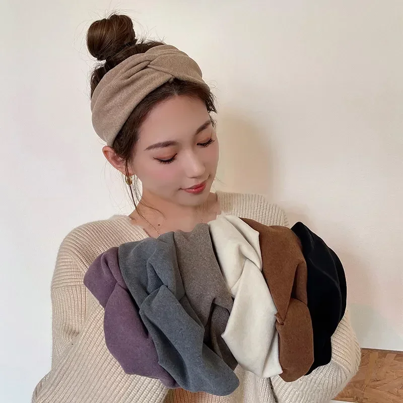 Korean Style Wide Cross Headbands for Woman Solid Hairband Elastic Sports Yoga Headwear Girls Hair Band Hair Accessories New
Korean Style Wide Cross Headbands for Woman Solid Hairband Elastic Sports Yoga Headwear Girls Hair Band Hair Accessories New