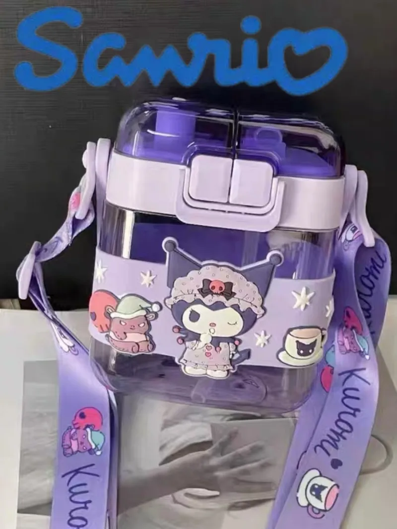Аниме Sanrio чашка для воды Kuromi My Melody Cinnamoroll пластиковая двойная чашка для питья Квадратная бутылка для воды мультяшная портативная чашка для воды
Аниме Sanrio чашка для воды Kuromi My Melody Cinnamoroll пластиковая двойная чашка для питья Квадратная бутылка для воды мультяшная портативная чашка для воды