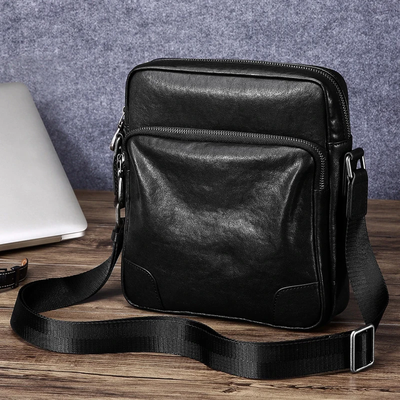 AETOO Men's shoulder bag business leisure crossbody bag head layer cowhide leather fashion new large capacity vertical shoulder
AETOO Men's shoulder bag business leisure crossbody bag head layer cowhide leather fashion new large capacity vertical shoulder