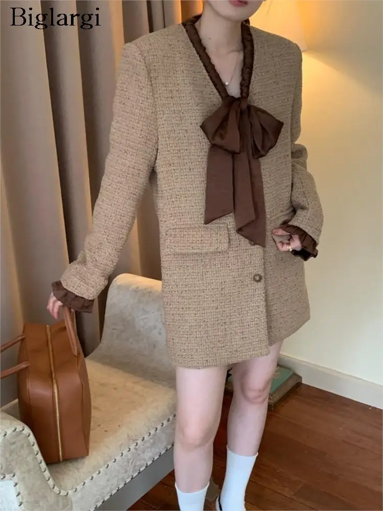 Autumn Winter Mini Blazer Suit Coat Dress Women V-Neck Bow Pleated Modis Korean Loose Ladies Jackets Long Sleeve Woman Coat 2023
Autumn Winter Mini Blazer Suit Coat Dress Women V-Neck Bow Pleated Modis Korean Loose Ladies Jackets Long Sleeve Woman Coat 2023