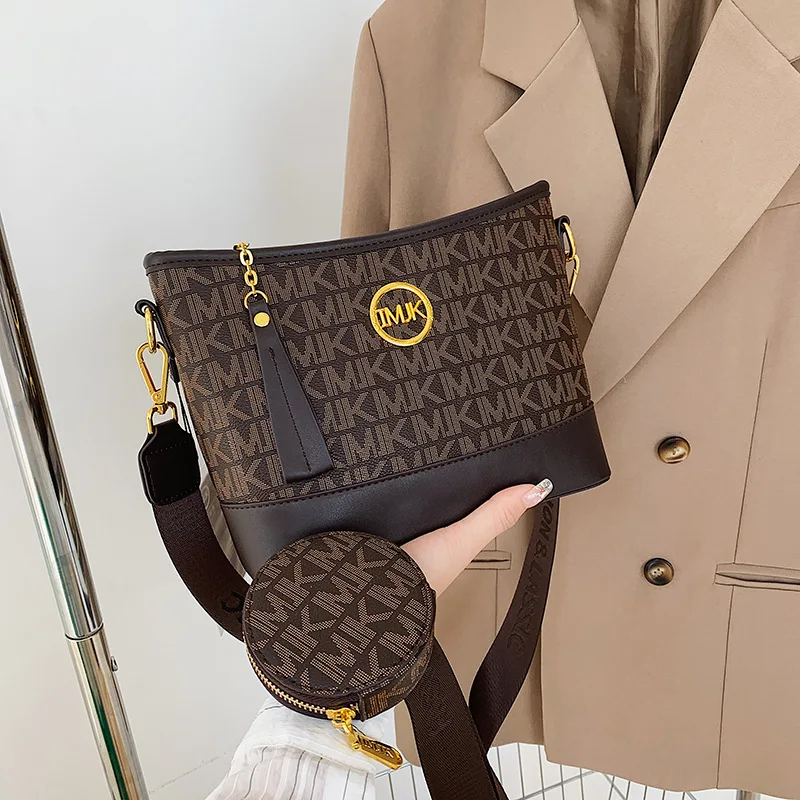Luxury Fashion Brand Women's Bags Shoulder Bag Designer Versatile Handbag Crossbody Tote Bags Evening Dress Bag Square Bag
Luxury Fashion Brand Women's Bags Shoulder Bag Designer Versatile Handbag Crossbody Tote Bags Evening Dress Bag Square Bag