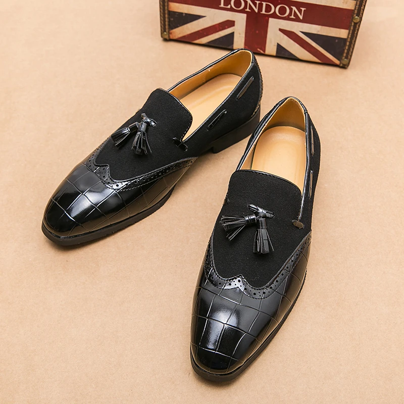 Loafers Men Shoes Solid Color Stone Pattern PU Stitching Brogue Tassel Fashion Business Casual Party Dress Shoes Free Shipping
Loafers Men Shoes Solid Color Stone Pattern PU Stitching Brogue Tassel Fashion Business Casual Party Dress Shoes Free Shipping