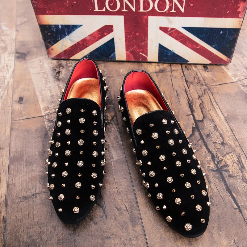 2022 new spring men shoes rhinestone Moccasin shoes luxury slip-on mens loafers social men rivet shoes tassel elegant shoes
2022 new spring men shoes rhinestone Moccasin shoes luxury slip-on mens loafers social men rivet shoes tassel elegant shoes