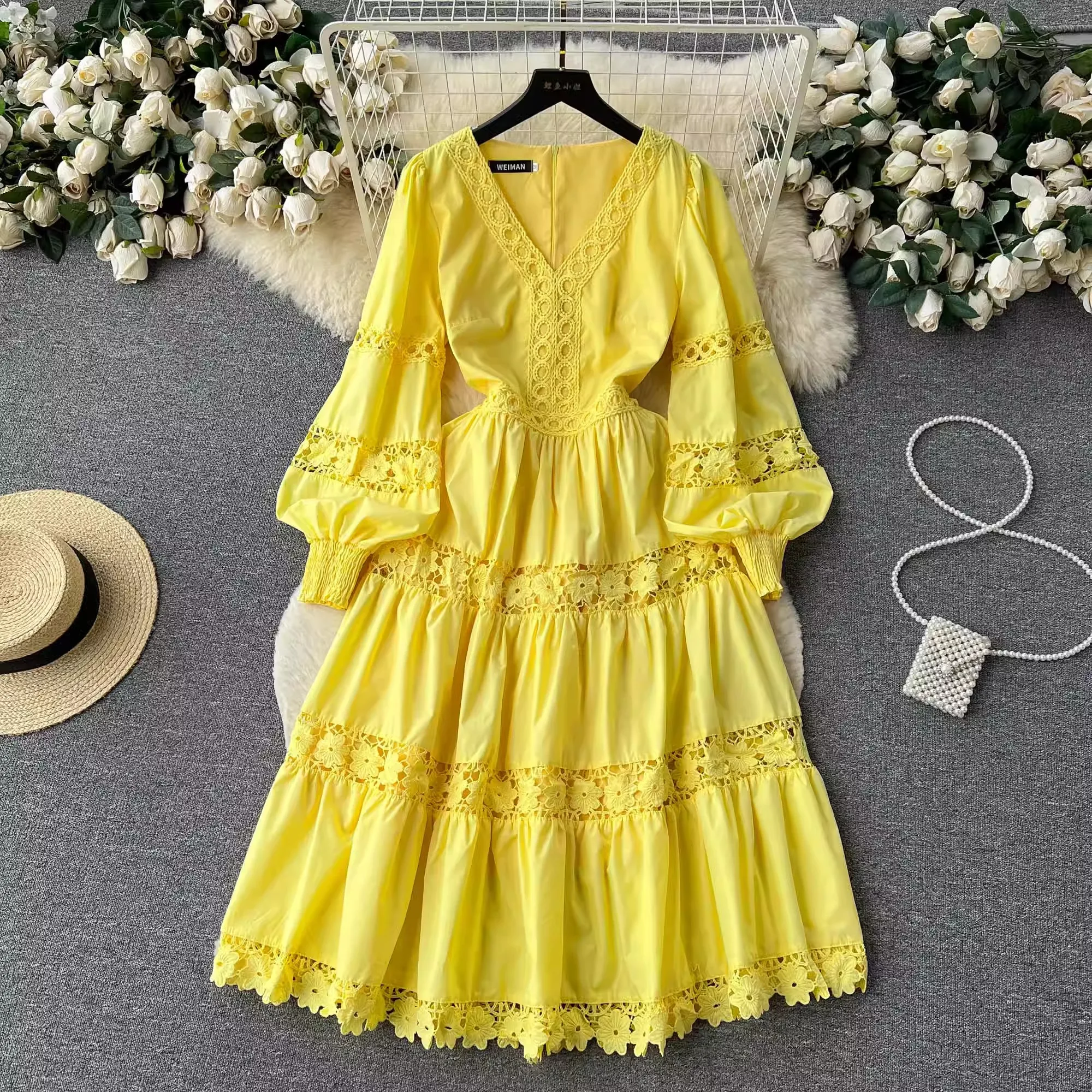 High Quality Women Fashion Designer Party A-Line Dress Lantern Long Sleeve Hollow Out Lact Stitching Solid Cake Dress A7057
High Quality Women Fashion Designer Party A-Line Dress Lantern Long Sleeve Hollow Out Lact Stitching Solid Cake Dress A7057
