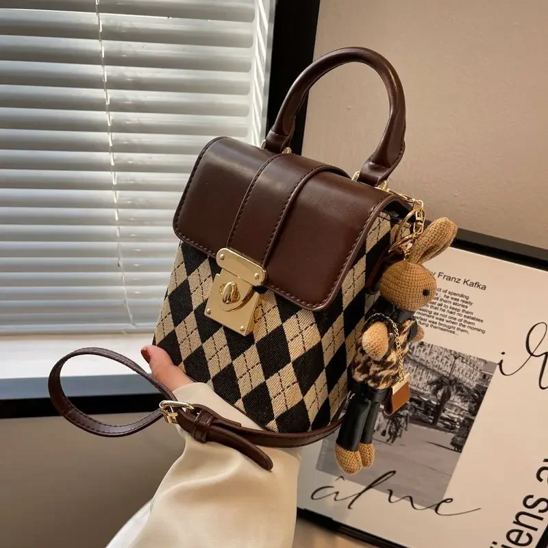 Mobile Phone Small Bag Female 2024 New Fashion Style Single Shoulder Crossbody Chest Bolsos Para Mujer Luxury Designer Bags
Mobile Phone Small Bag Female 2024 New Fashion Style Single Shoulder Crossbody Chest Bolsos Para Mujer Luxury Designer Bags