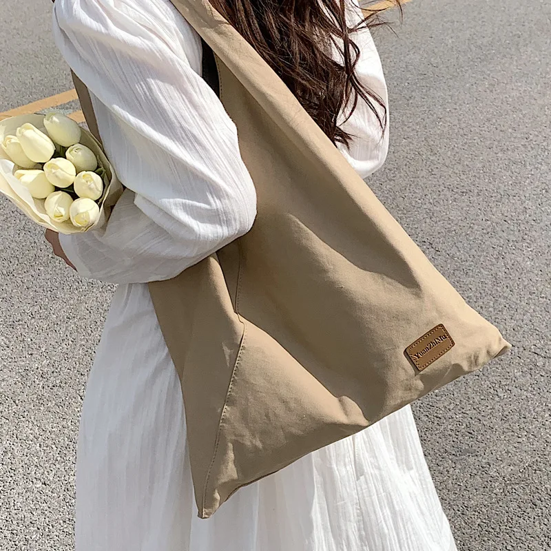CGCBAG Simple Solid Women Canvas Shoulder Bag 2023 New Large Capacity Female Tote Bag Casual Commuting Designer Handbags Women
CGCBAG Simple Solid Women Canvas Shoulder Bag 2023 New Large Capacity Female Tote Bag Casual Commuting Designer Handbags Women