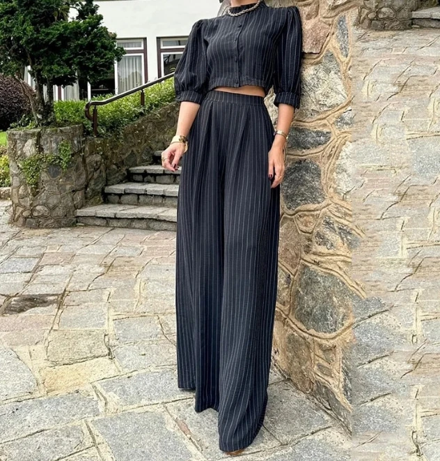 Женский комплект из двух предметов, Удобный Повседневный однотонный костюм в полоску из топа с коротким рукавом и высокой талией, лето 2024
Женский комплект из двух предметов, Удобный Повседневный однотонный костюм в полоску из топа с коротким рукавом и высокой талией, лето 2024