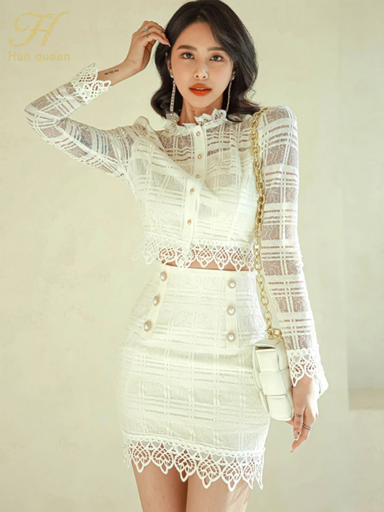 H Han Queen 2023 Summer New Suit skirt Lace Hollow Out Tops & Double Breasted Bodycon Mini Skirt 2 Pieces Suits Sexy Party Set
H Han Queen 2023 Summer New Suit skirt Lace Hollow Out Tops & Double Breasted Bodycon Mini Skirt 2 Pieces Suits Sexy Party Set