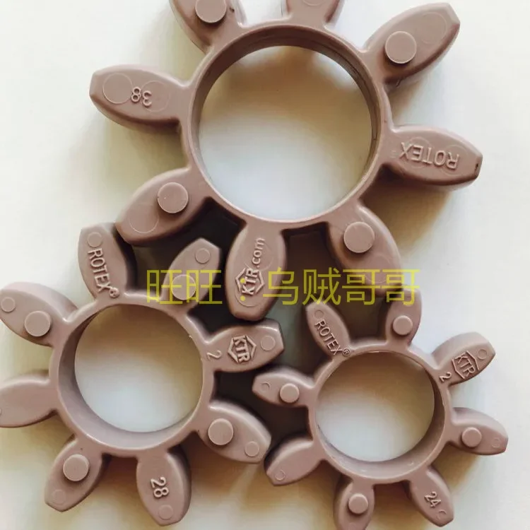 Муфта ROTEX28, сочетающаяся с эластичным амортизирующим и буферным резиновым блоком
Муфта ROTEX28, сочетающаяся с эластичным амортизирующим и буферным резиновым блоком