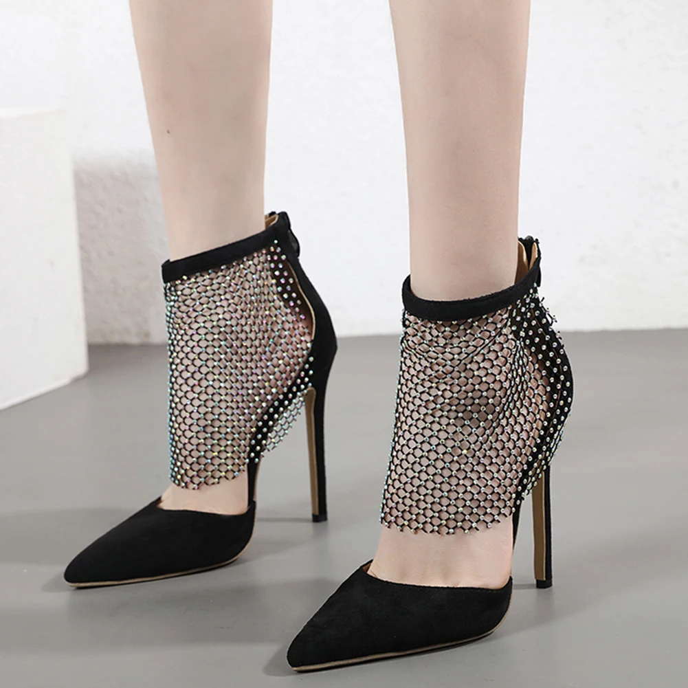 RIBETRINI 2023 Brand New High Heeled Women Pumps Pointed Toe Thin Heel Metal Decoration Hollow Out Summer Fashion Lady Shoes
RIBETRINI 2023 Brand New High Heeled Women Pumps Pointed Toe Thin Heel Metal Decoration Hollow Out Summer Fashion Lady Shoes