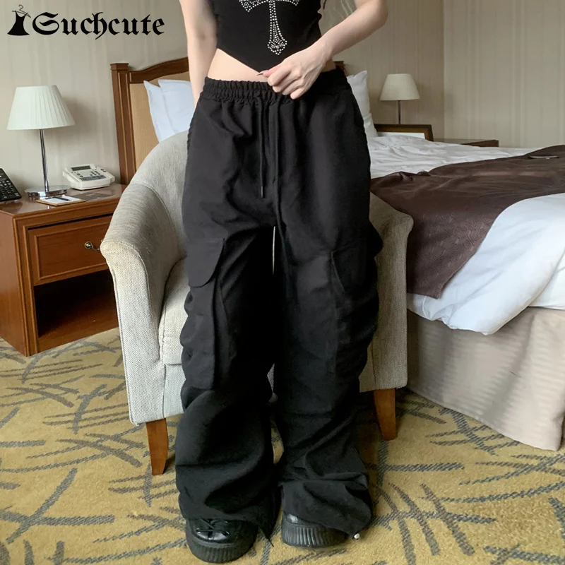 SUCHCUTE Casual Drawstring Cargo Pants Streetwear Solid Color Wide Leg Baggy Trousers Fashion Low Waist Loose Jogger Sweatpants
SUCHCUTE Casual Drawstring Cargo Pants Streetwear Solid Color Wide Leg Baggy Trousers Fashion Low Waist Loose Jogger Sweatpants