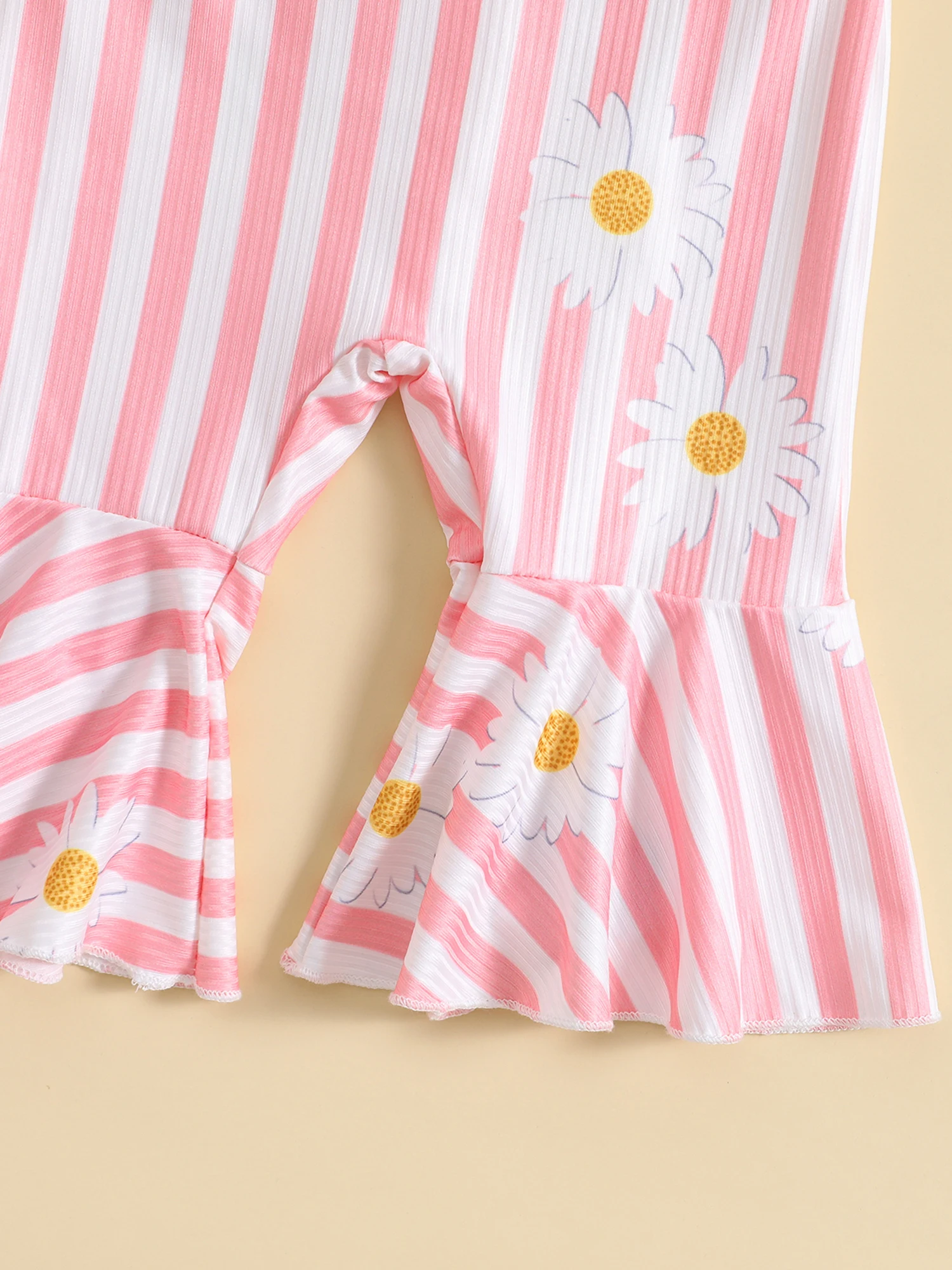 mlpeerw Toddler Baby Girl Flared Jumpsuit Kids Floral Print Sleeveless Strap Romper Bodysuit Long Pants Outfits
mlpeerw Toddler Baby Girl Flared Jumpsuit Kids Floral Print Sleeveless Strap Romper Bodysuit Long Pants Outfits