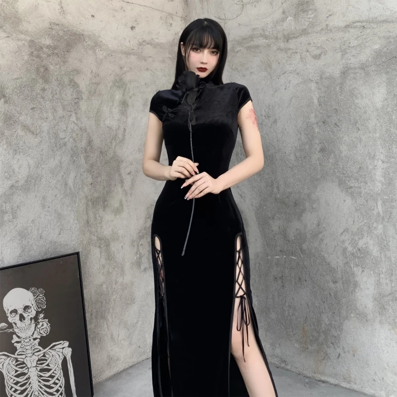 Women Sexy Short Sleeve Elegant Black Maxi Long Cheongsam Dress Buttons Stand Collar Side High Split Lace-Up Bodycon Wear
Women Sexy Short Sleeve Elegant Black Maxi Long Cheongsam Dress Buttons Stand Collar Side High Split Lace-Up Bodycon Wear