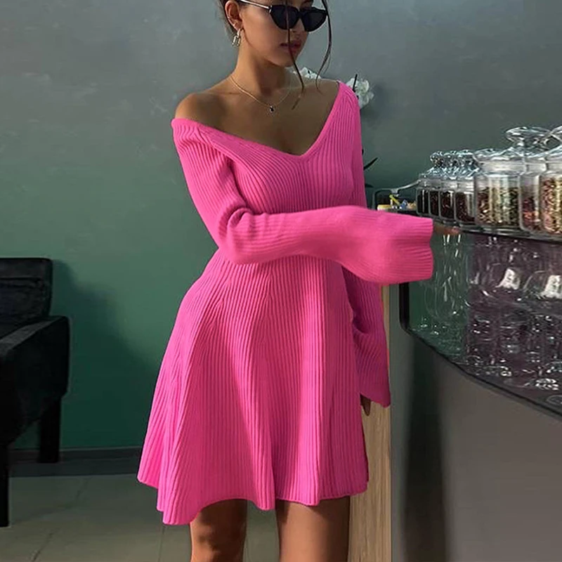Sexy V-neck Long Sleeved Knitted Dress Simple Solid Pit Stripe Waist A-line Dress Casual Women Solid Slim Party Dress Vestidos
Sexy V-neck Long Sleeved Knitted Dress Simple Solid Pit Stripe Waist A-line Dress Casual Women Solid Slim Party Dress Vestidos