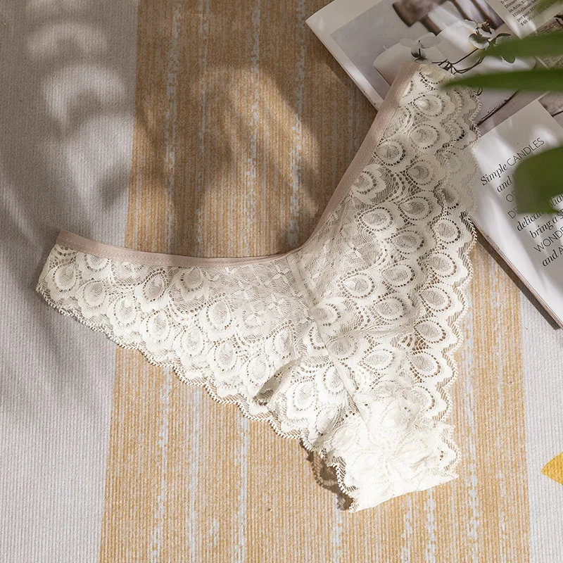 2023 New Women's Panties Lace Hollow Out Ladies Panties Transparent Briefs Cotton Crotch Sexy Lingerie for Ladies Low-rise Panty
2023 New Women's Panties Lace Hollow Out Ladies Panties Transparent Briefs Cotton Crotch Sexy Lingerie for Ladies Low-rise Panty